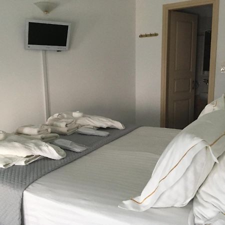 Kifines Suites Folegandros Town Bagian luar foto