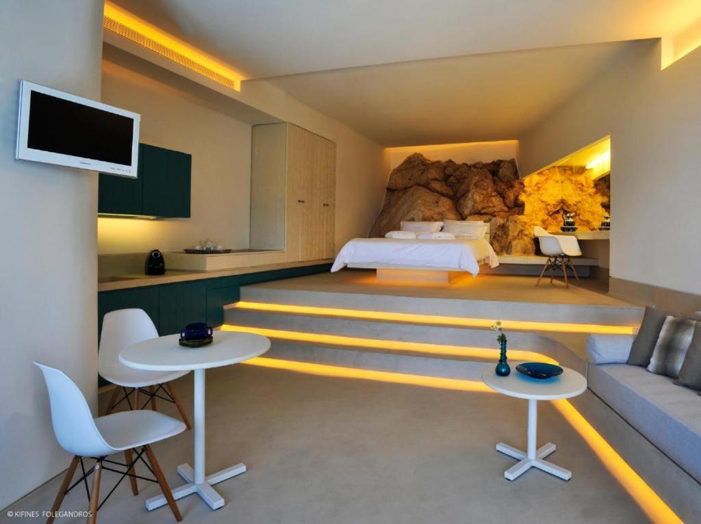 Kifines Suites Folegandros Town Bagian luar foto