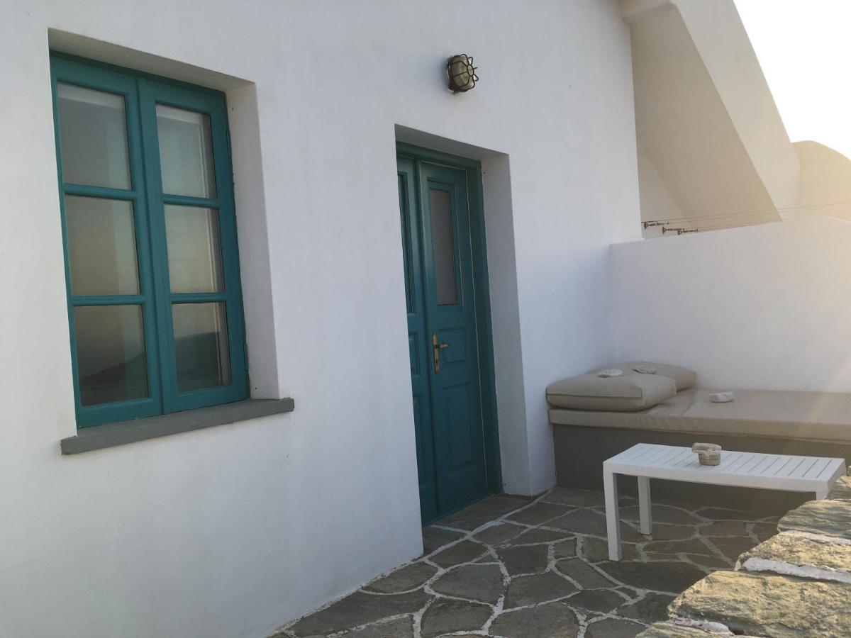 Kifines Suites Folegandros Town Bagian luar foto