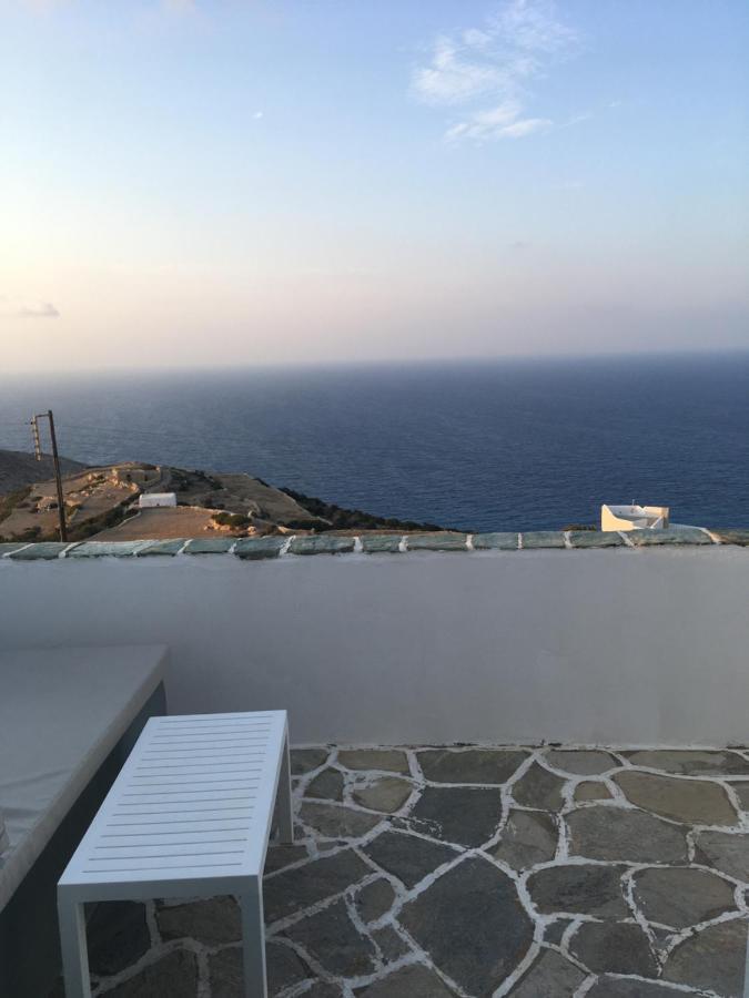 Kifines Suites Folegandros Town Bagian luar foto