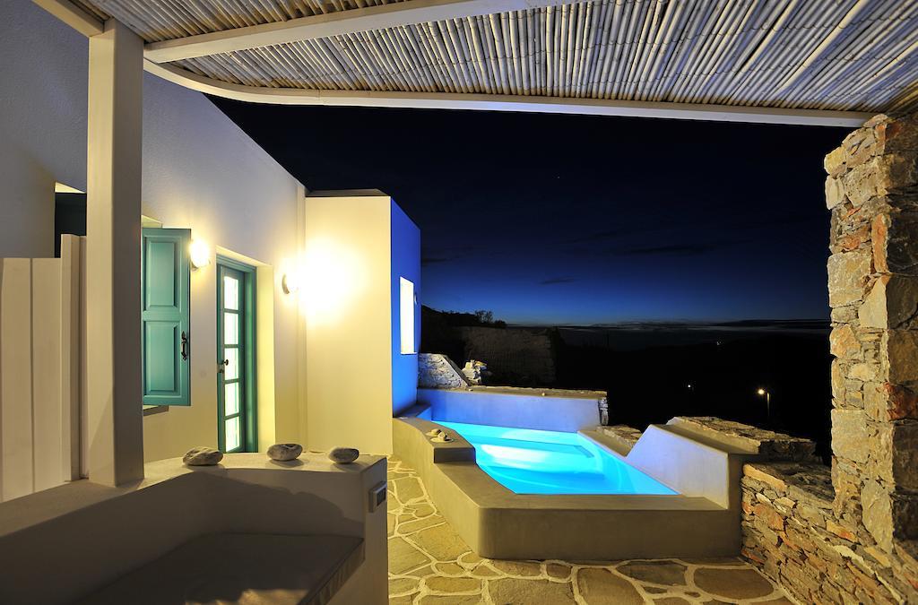 Kifines Suites Folegandros Town Ruang foto