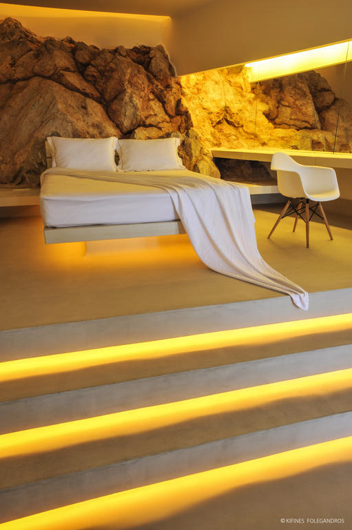 Kifines Suites Folegandros Town Bagian luar foto
